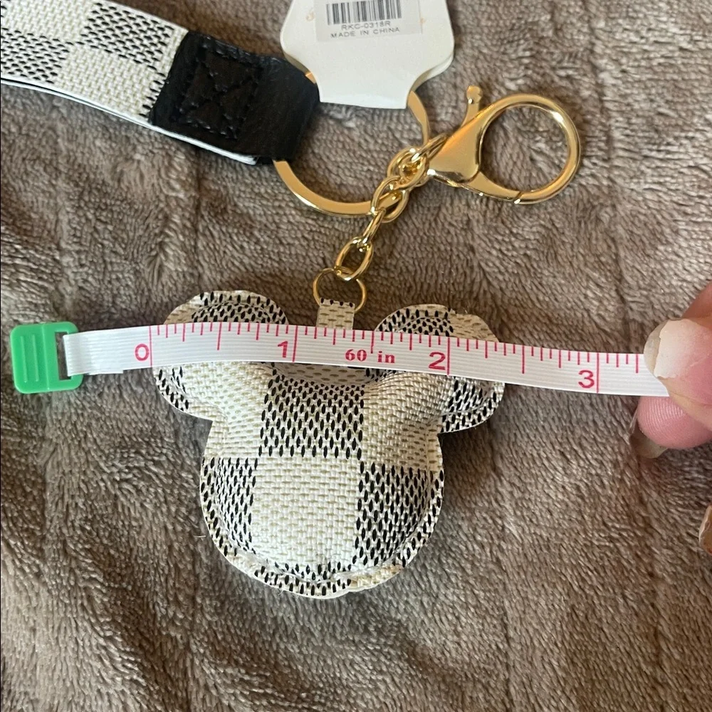 Minnie Mouse Checkered Cream with Gold luxury Keychain purse bag charm NWT